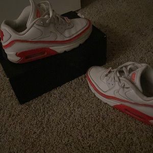 Nike undefeated solar red, size 10